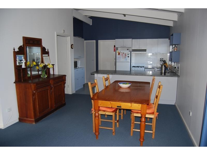 19 Hillcrest Way, Lakes Entrance VIC 3909