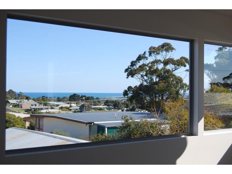 192 Thorpes Lane, Lakes Entrance VIC 3909