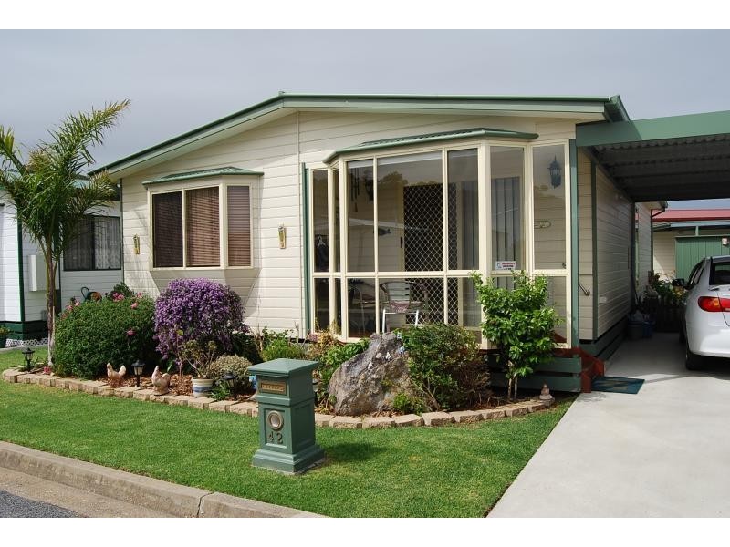 Unit 42/86 Golf Links Road, Lakes Entrance VIC 3909