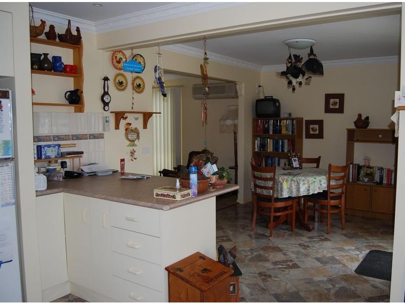 Unit 42/86 Golf Links Road, Lakes Entrance VIC 3909