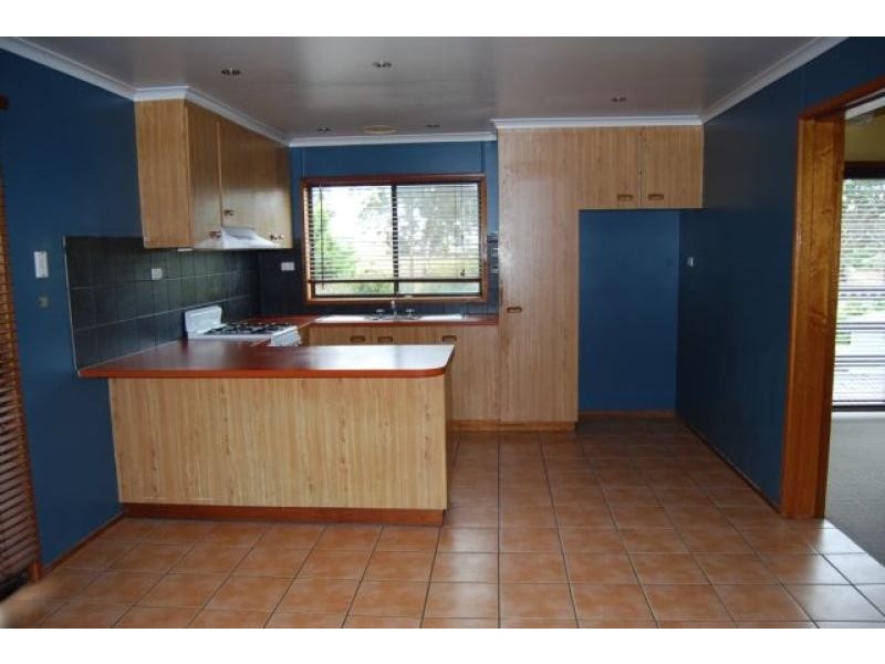 7 Tambo Court, Lakes Entrance VIC 3909