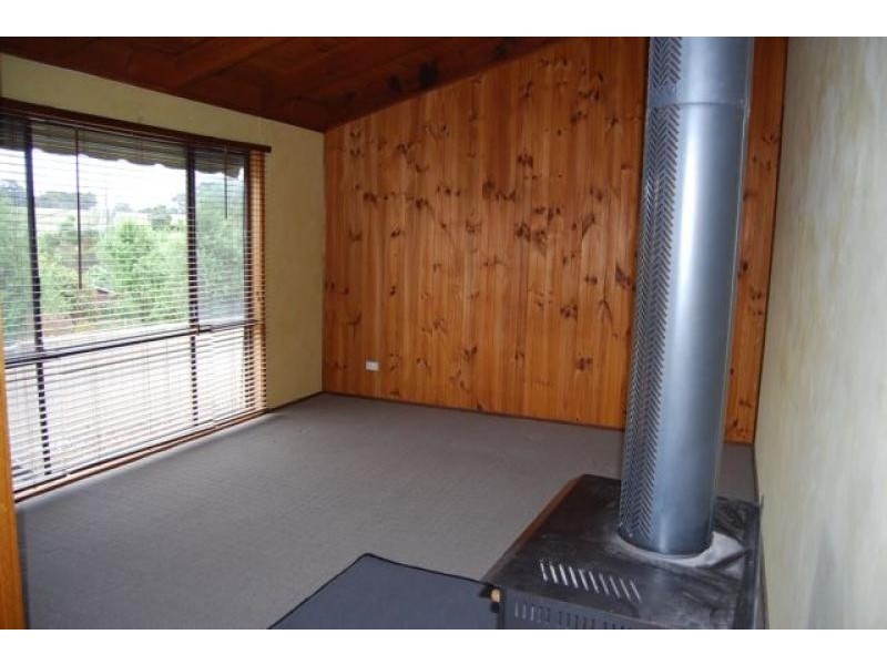 7 Tambo Court, Lakes Entrance VIC 3909