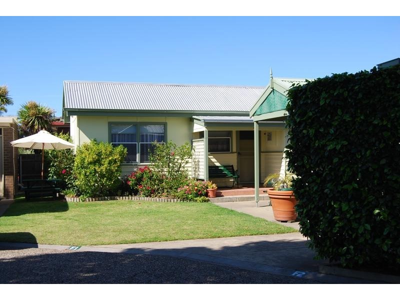 3 Jemmeson Street, Lakes Entrance VIC 3909