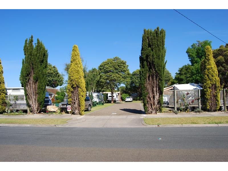 3 Jemmeson Street, Lakes Entrance VIC 3909