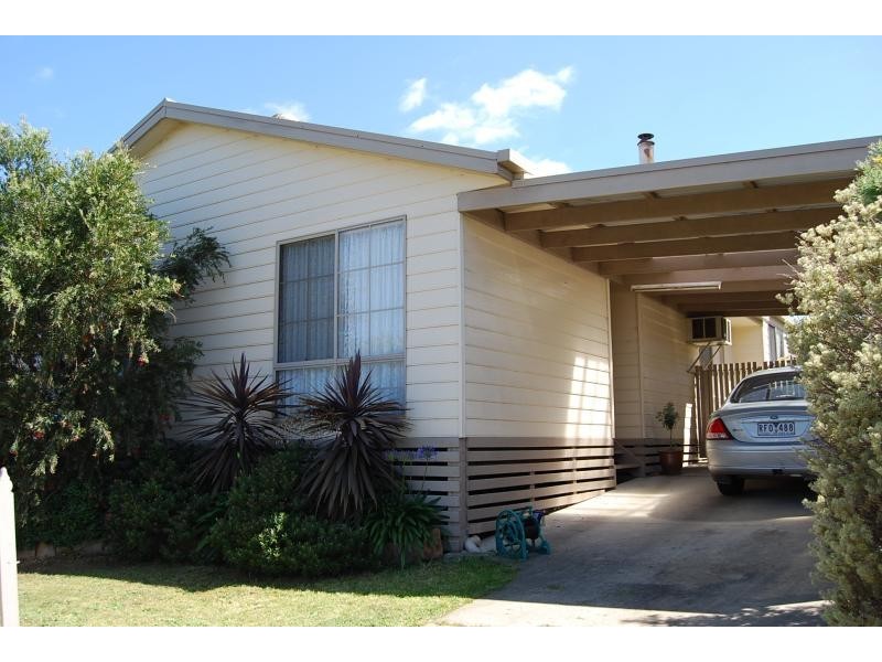 31 West Crescent, Lakes Entrance VIC 3909