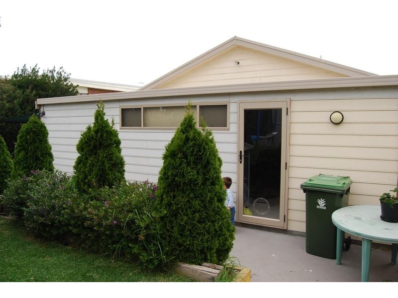 31 West Crescent, Lakes Entrance VIC 3909