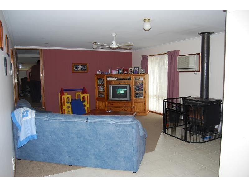 31 West Crescent, Lakes Entrance VIC 3909