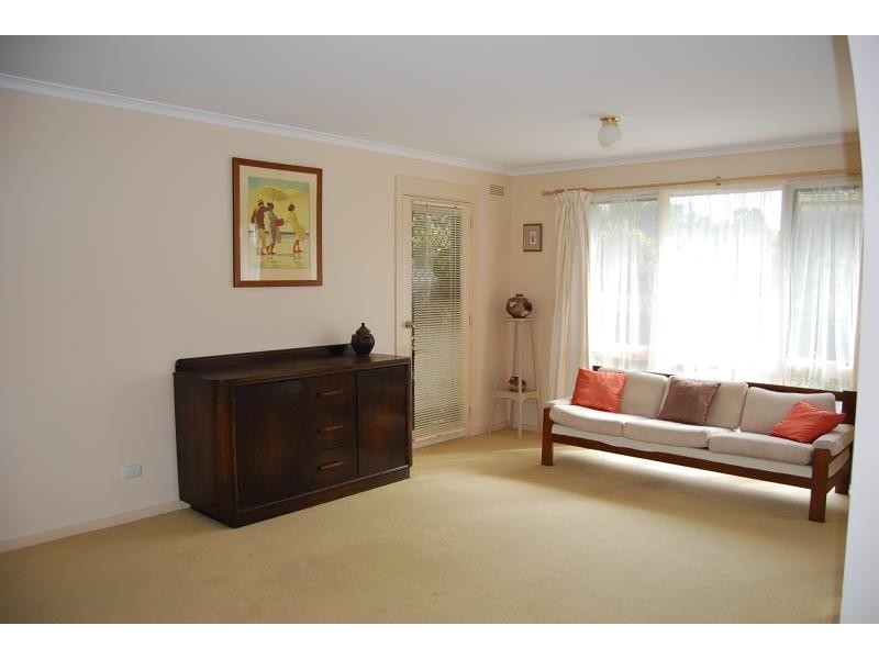 32 Jemmeson Street, Lakes Entrance VIC 3909