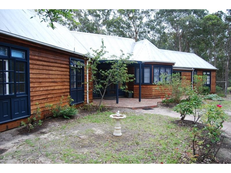 52 Baades Road, Lakes Entrance VIC 3909