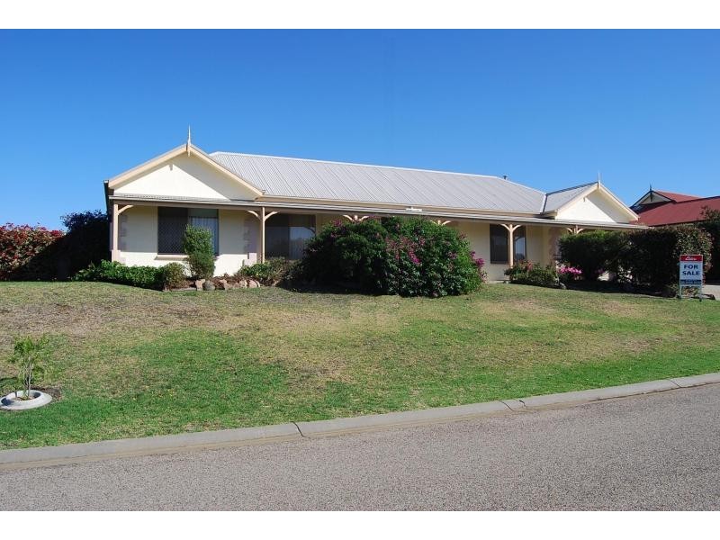 5 Morkham Court, Lakes Entrance VIC 3909