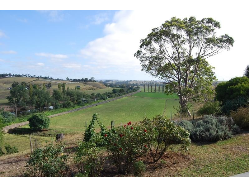 37 McMeekins Road, Swan Reach VIC 3903