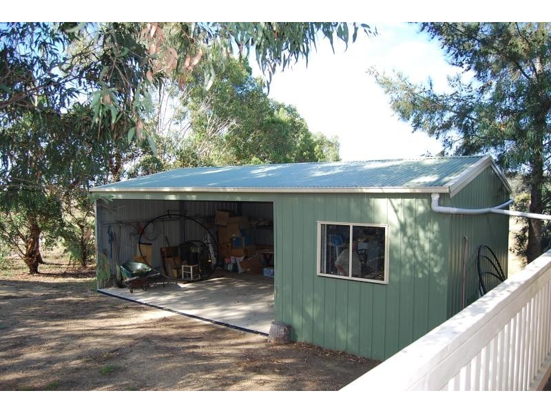 37 McMeekins Road, Swan Reach VIC 3903