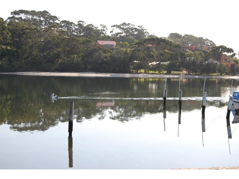 118 Marine Parade, Lakes Entrance VIC 3909