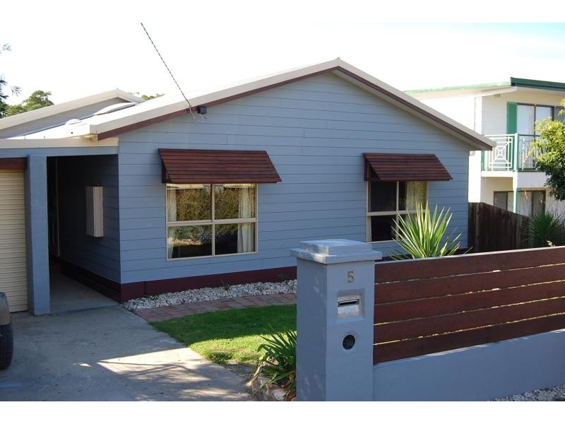 5 Sandbar Drive, Lakes Entrance VIC 3909