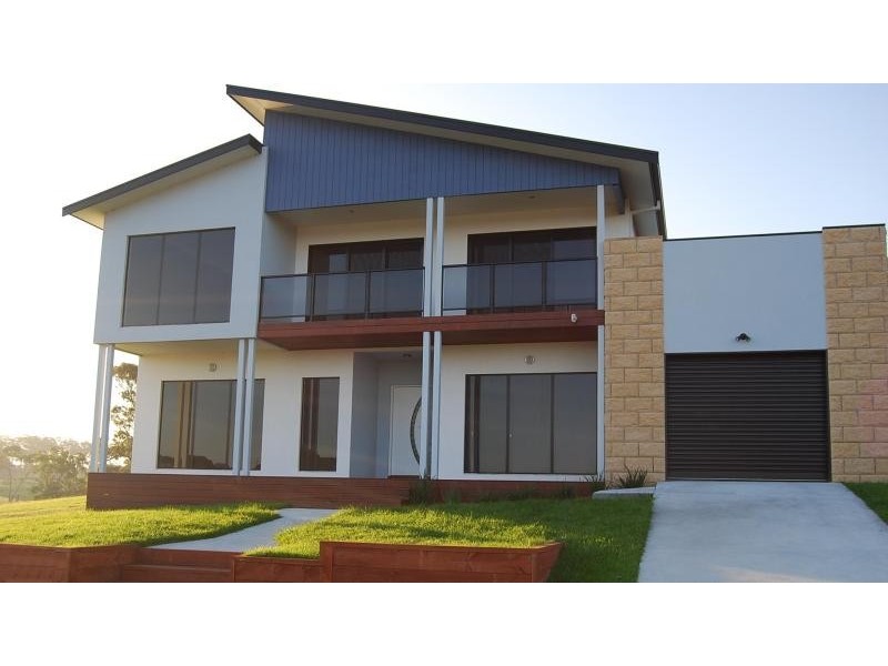 14 Riviera Court, Lakes Entrance VIC 3909