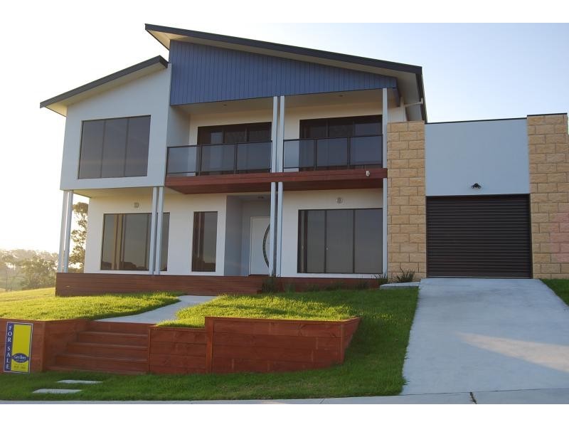 14 Riviera Court, Lakes Entrance VIC 3909