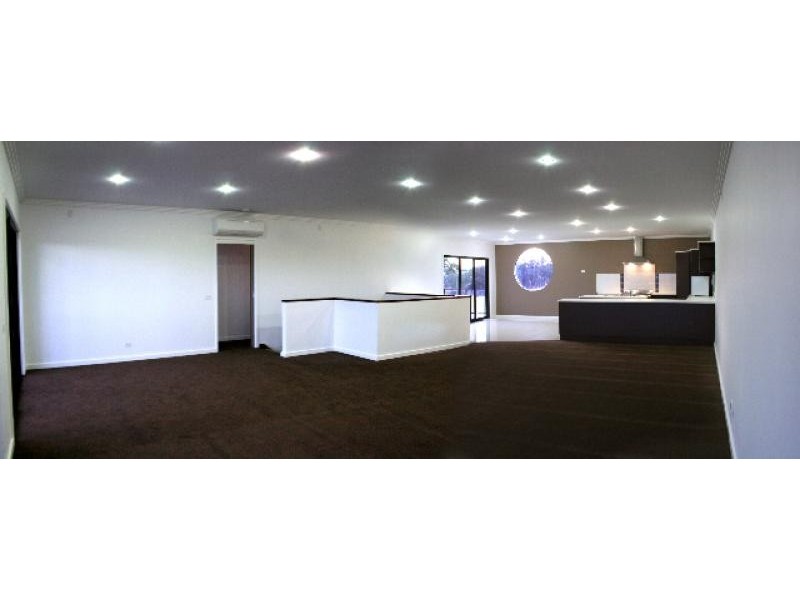 14 Riviera Court, Lakes Entrance VIC 3909