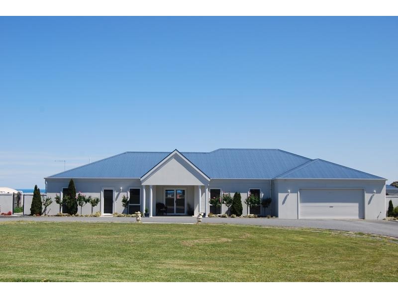 129 Palmers Road, Lakes Entrance VIC 3909