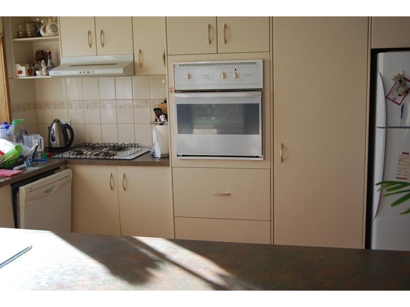 34 West Crescent, Lakes Entrance VIC 3909