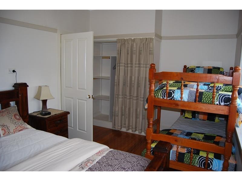 12 Lambert Street, Lakes Entrance VIC 3909