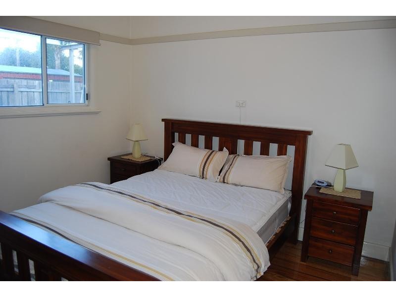 12 Lambert Street, Lakes Entrance VIC 3909