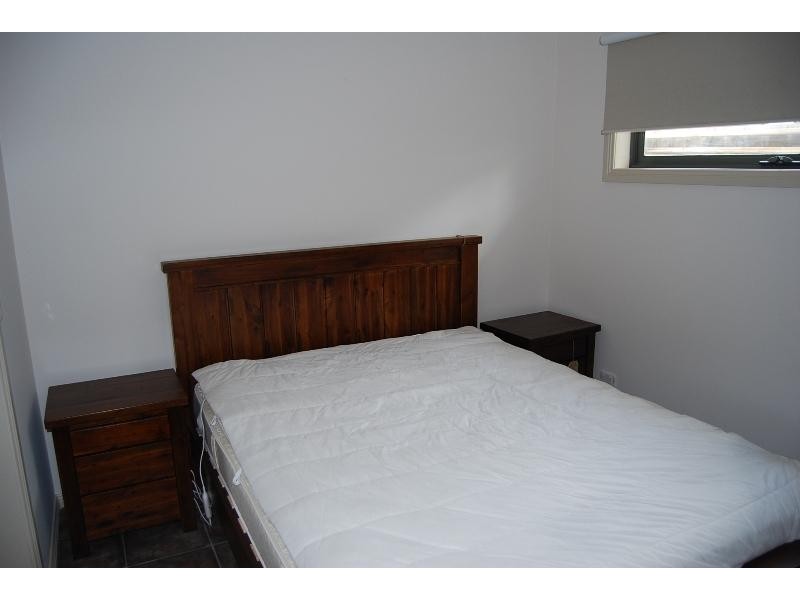 12 Lambert Street, Lakes Entrance VIC 3909