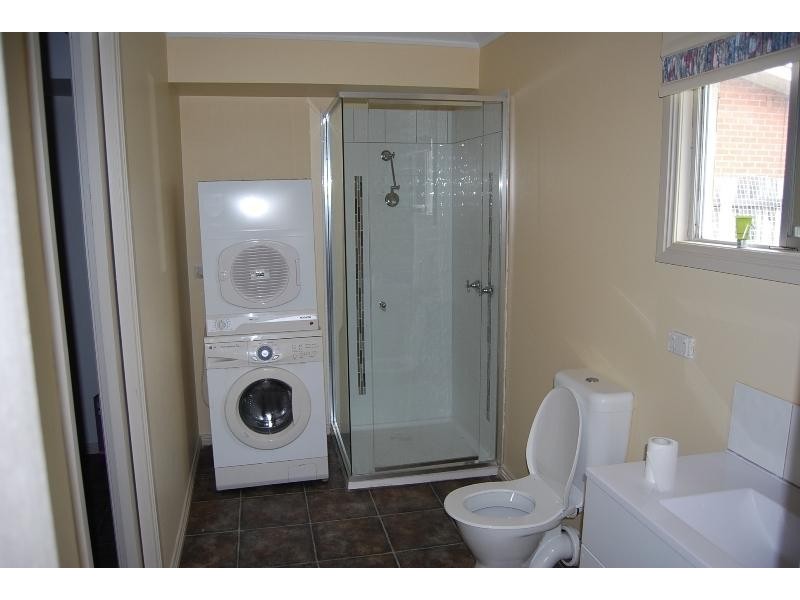 12 Lambert Street, Lakes Entrance VIC 3909