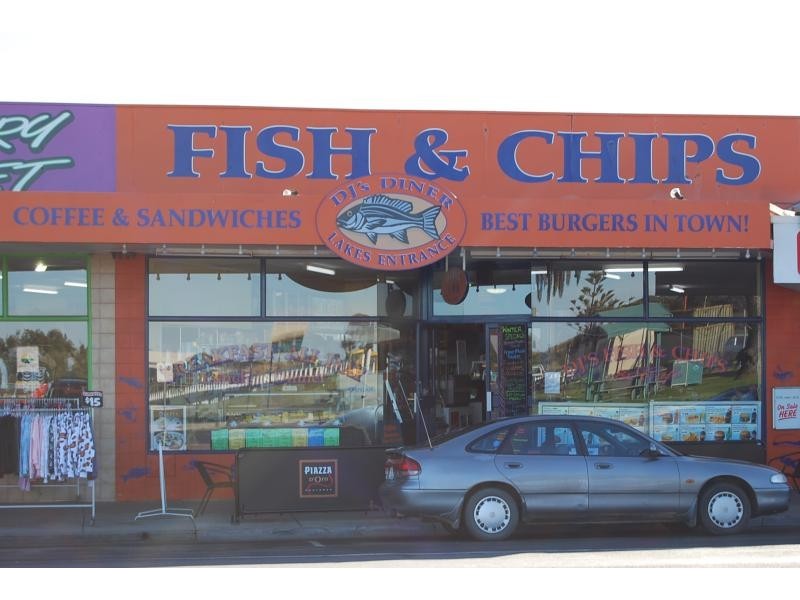 581 Esplanade, Lakes Entrance VIC 3909