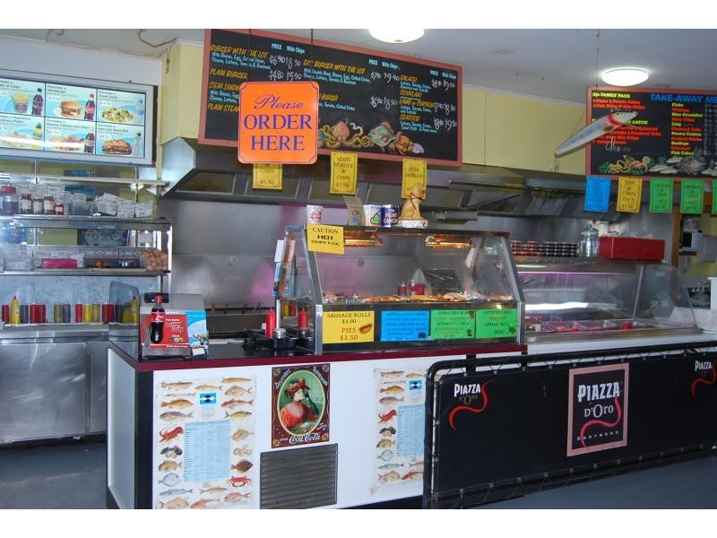 581 Esplanade, Lakes Entrance VIC 3909