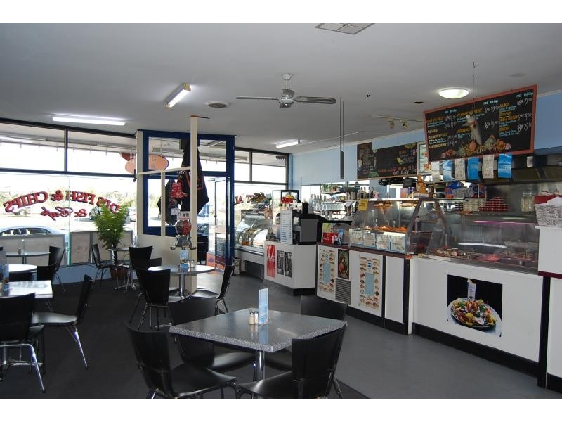 581 Esplanade, Lakes Entrance VIC 3909