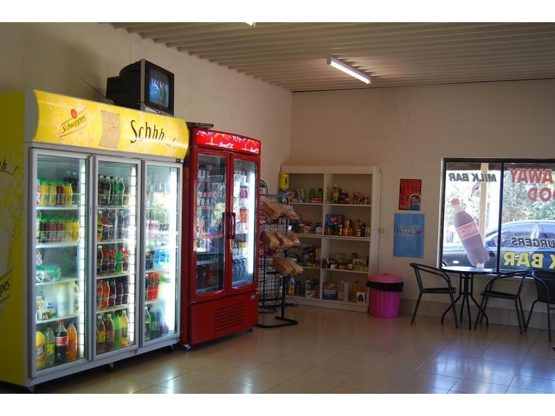 15 Point Road, Lakes Entrance VIC 3909