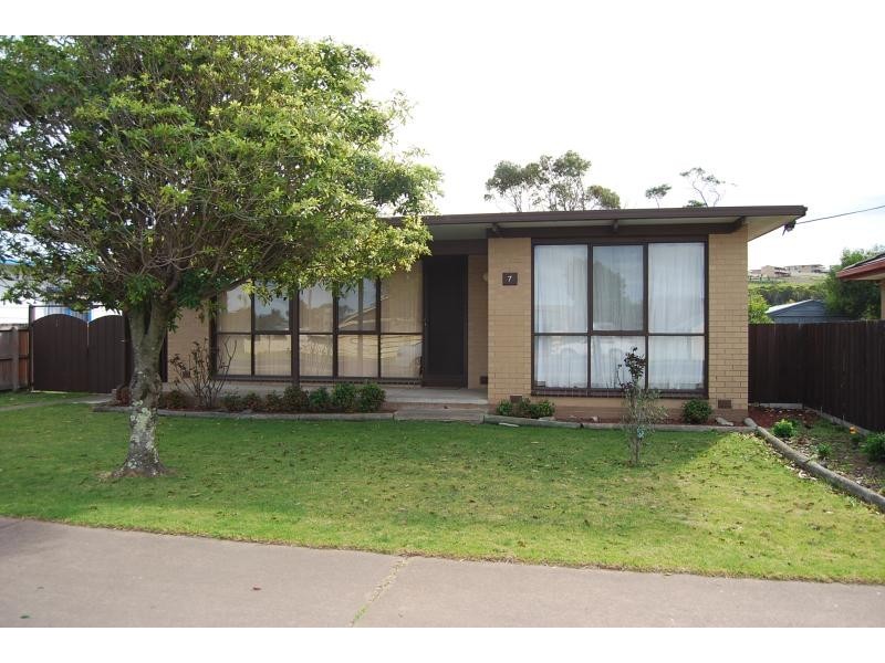 7 Eastern Beach Road, Lakes Entrance VIC 3909