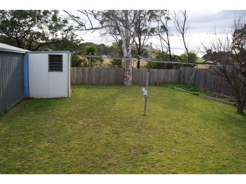7 Eastern Beach Road, Lakes Entrance VIC 3909
