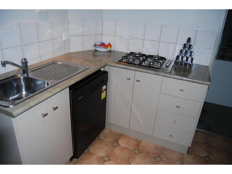 15 Clara Street, Lakes Entrance VIC 3909