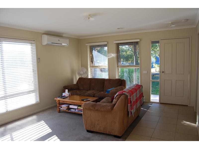 21 Mist Street, Lakes Entrance VIC 3909