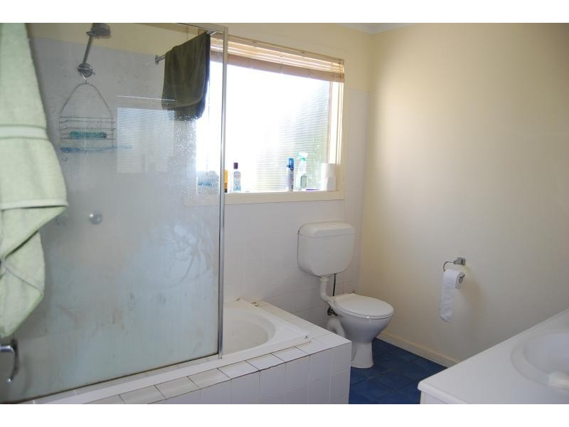 16 View Street, Lakes Entrance VIC 3909
