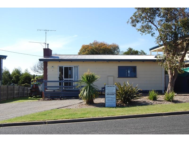 19 Hillcrest Way, Lake Tyers Beach VIC 3909
