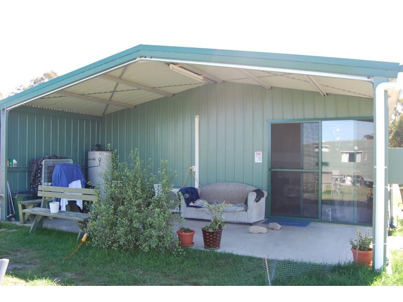 51 Baades Road, Lakes Entrance VIC 3909