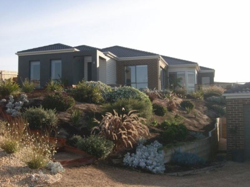 4 Kinkuna Court, Lakes Entrance VIC 3909