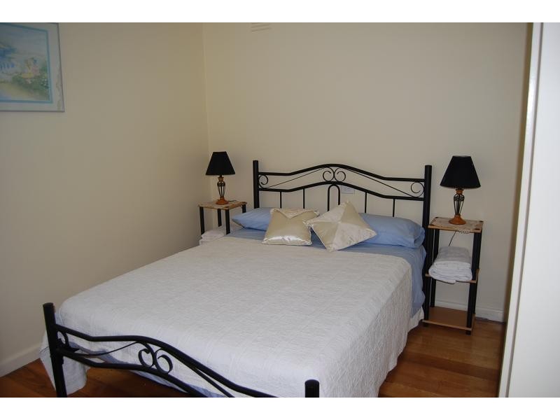 18 Hunter Street, Lakes Entrance VIC 3909