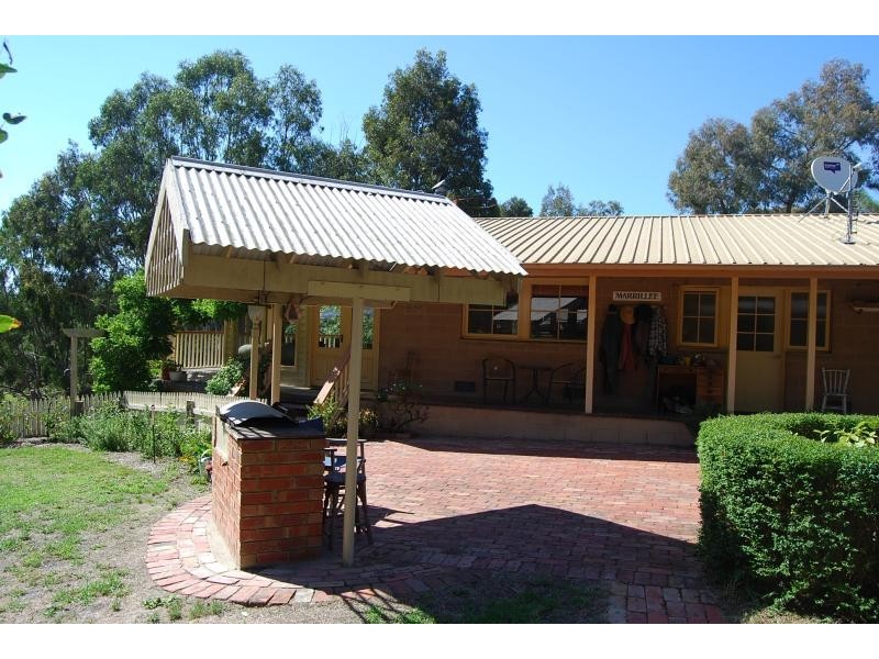 135 Nungurner Jetty Road, Lakes Entrance VIC 3909