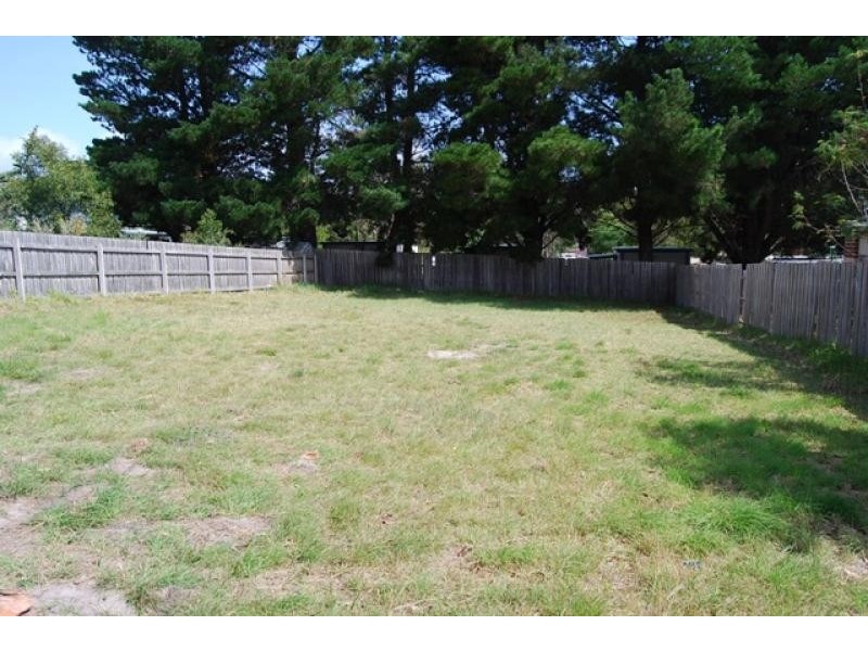 19 Mist Street, Lakes Entrance VIC 3909