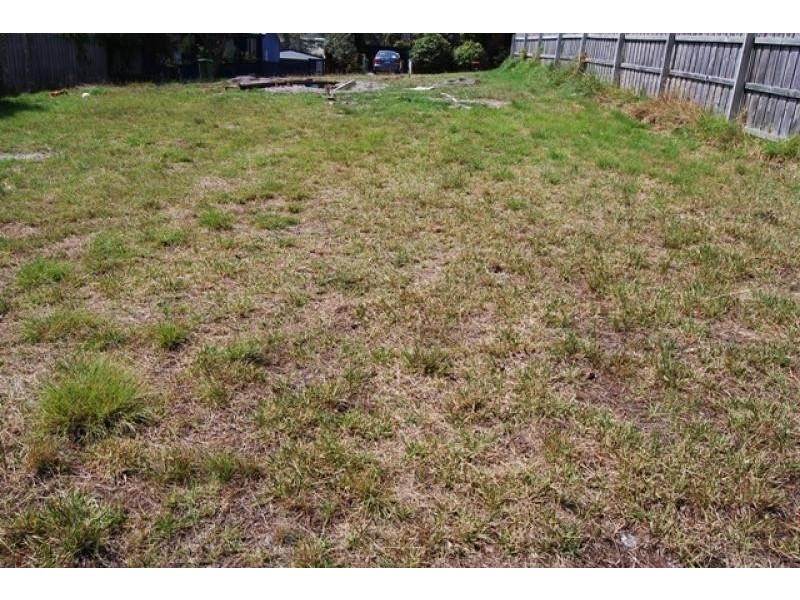 19 Mist Street, Lakes Entrance VIC 3909