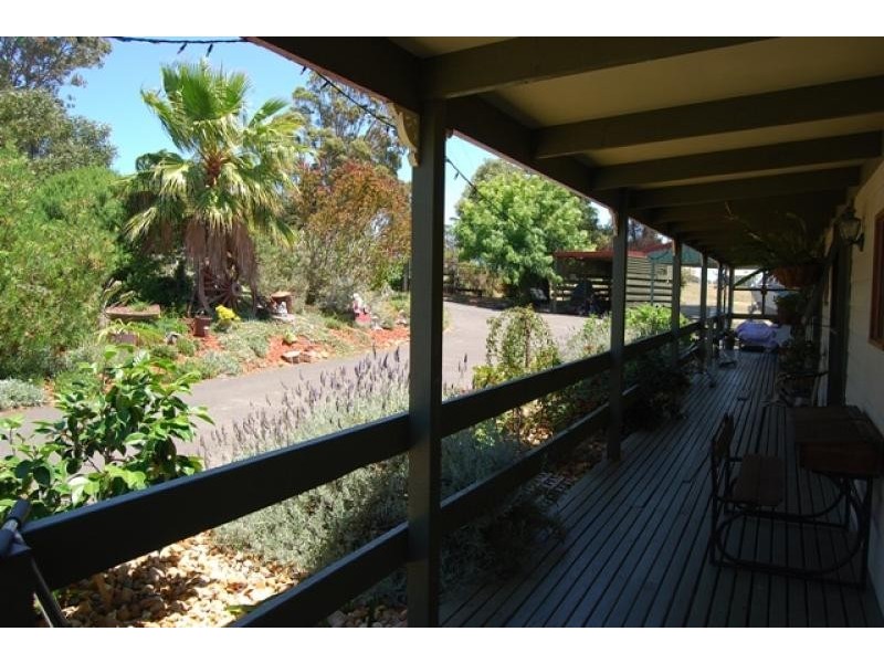 141 Hunters Lane, Lakes Entrance VIC 3909