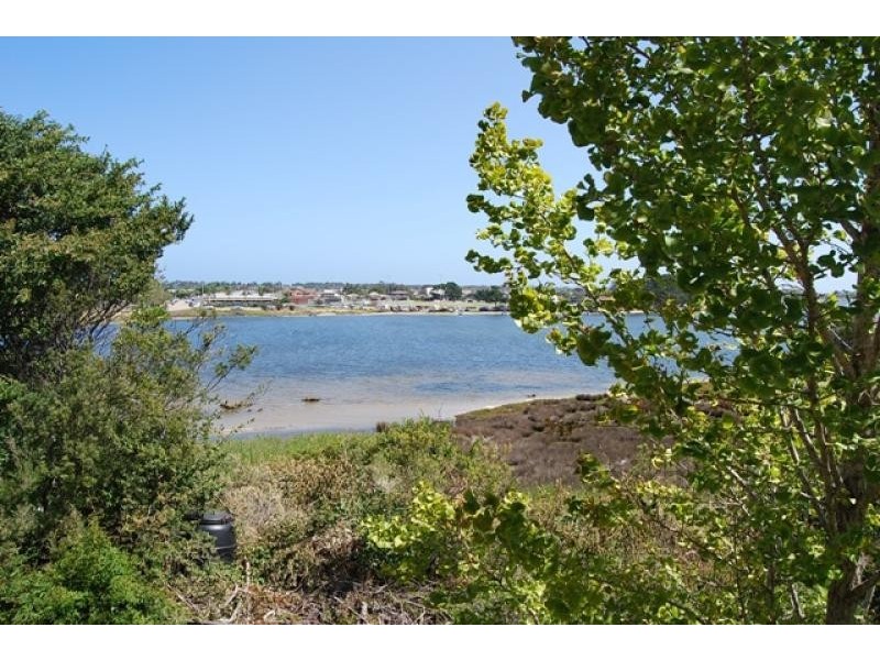 28 View Street, Lakes Entrance VIC 3909