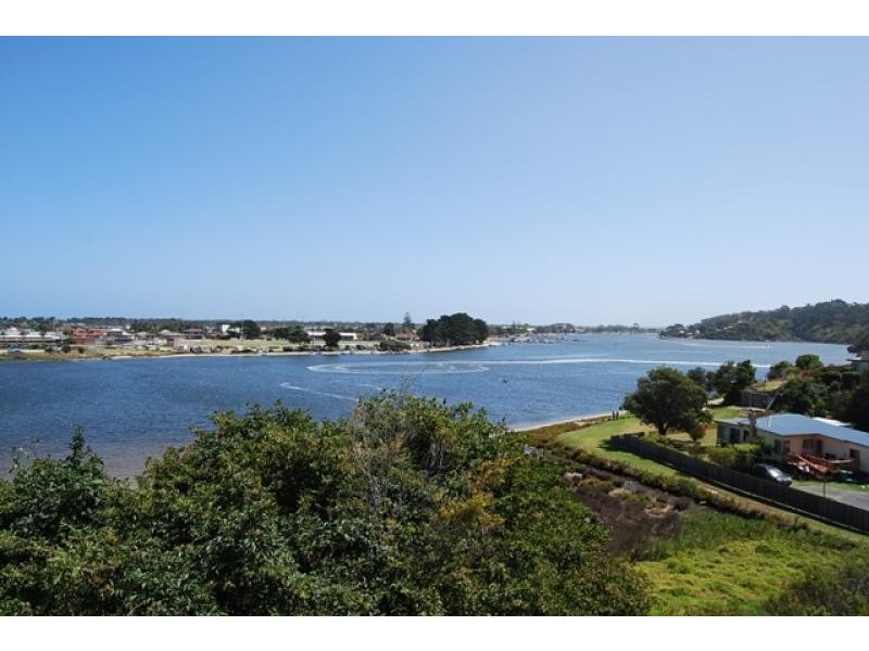 28 View Street, Lakes Entrance VIC 3909