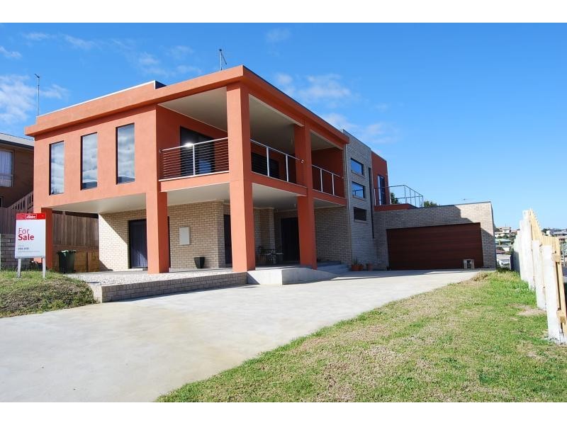 4 Highland Court, Lakes Entrance VIC 3909