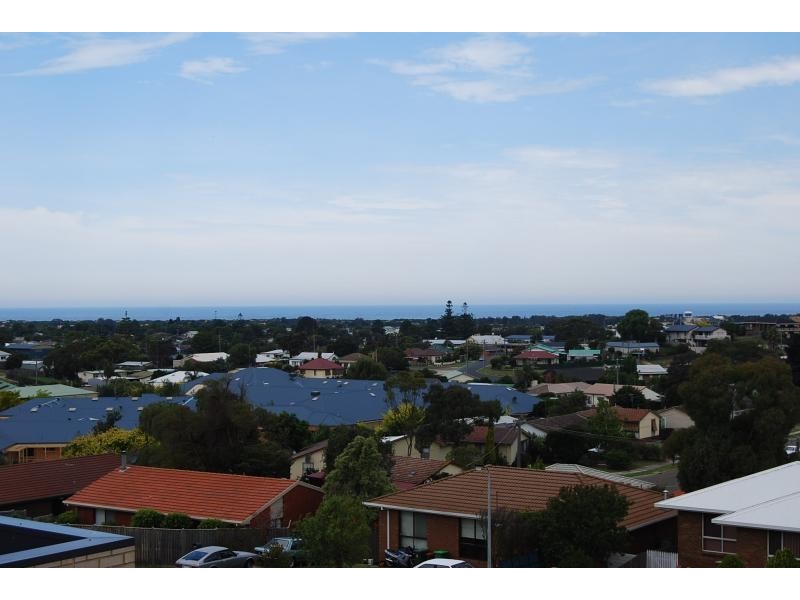 4 Highland Court, Lakes Entrance VIC 3909