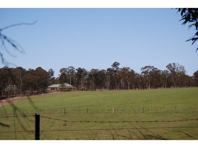 13 Keera Road, Lakes Entrance VIC 3909