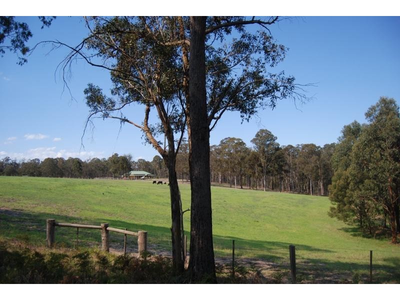 13 Keera Road, Lakes Entrance VIC 3909